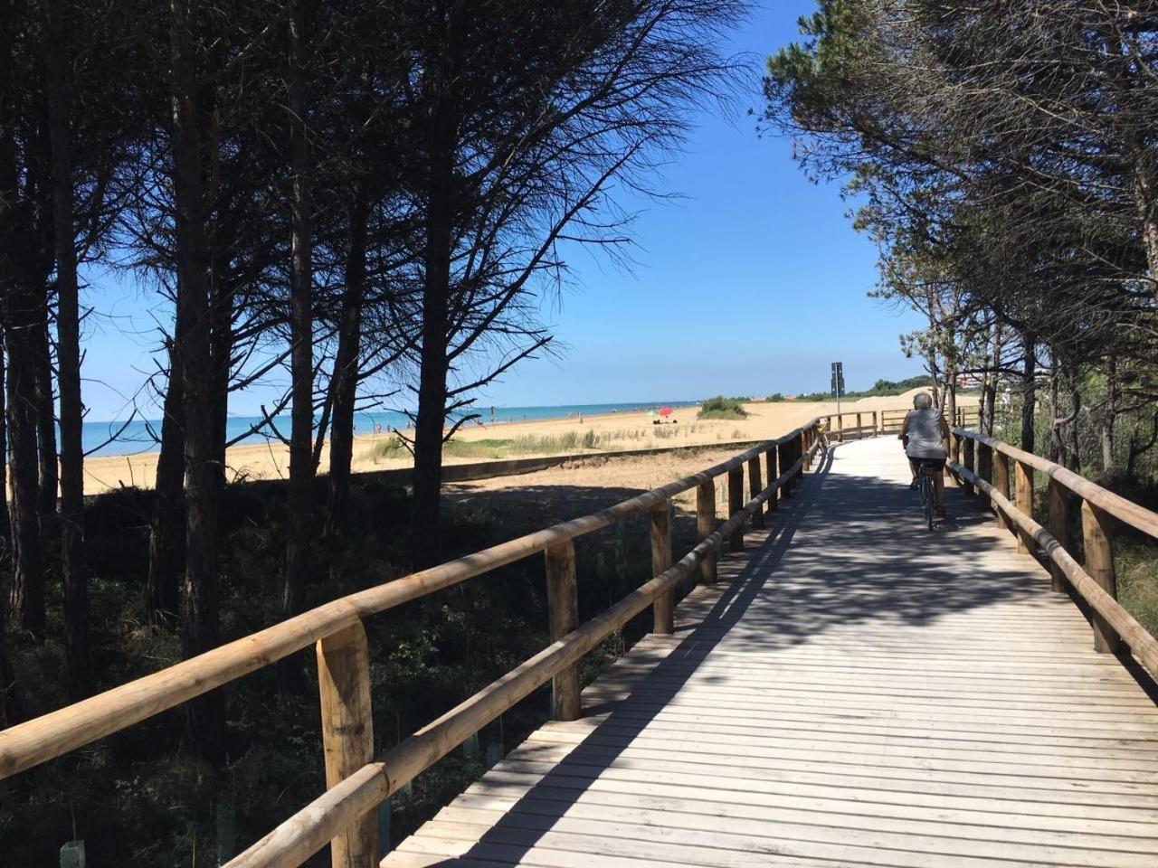 Appartamenti Sirio Via Pesci 6,8,14 Bibione Bagian luar foto